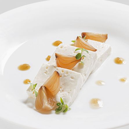 Borettana onions served with Giuncata soft cheese, balsamic vinegar and herb sauce